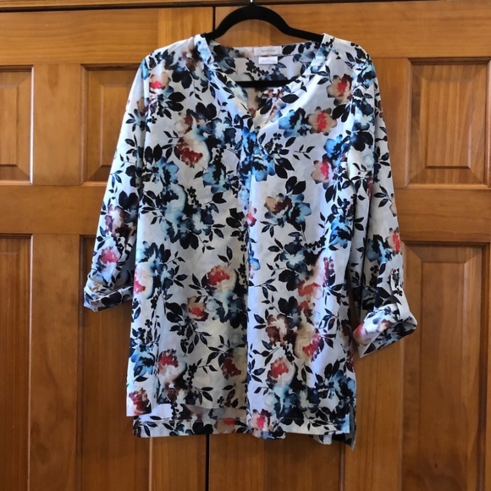 Van‎ Heusen Floral Blouse XL